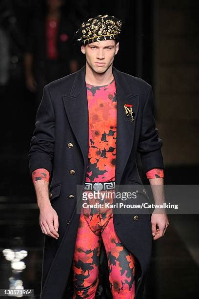 gue versace